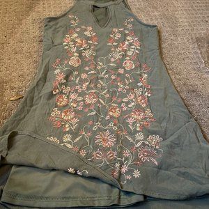 NWT Embroidered sage floral tank